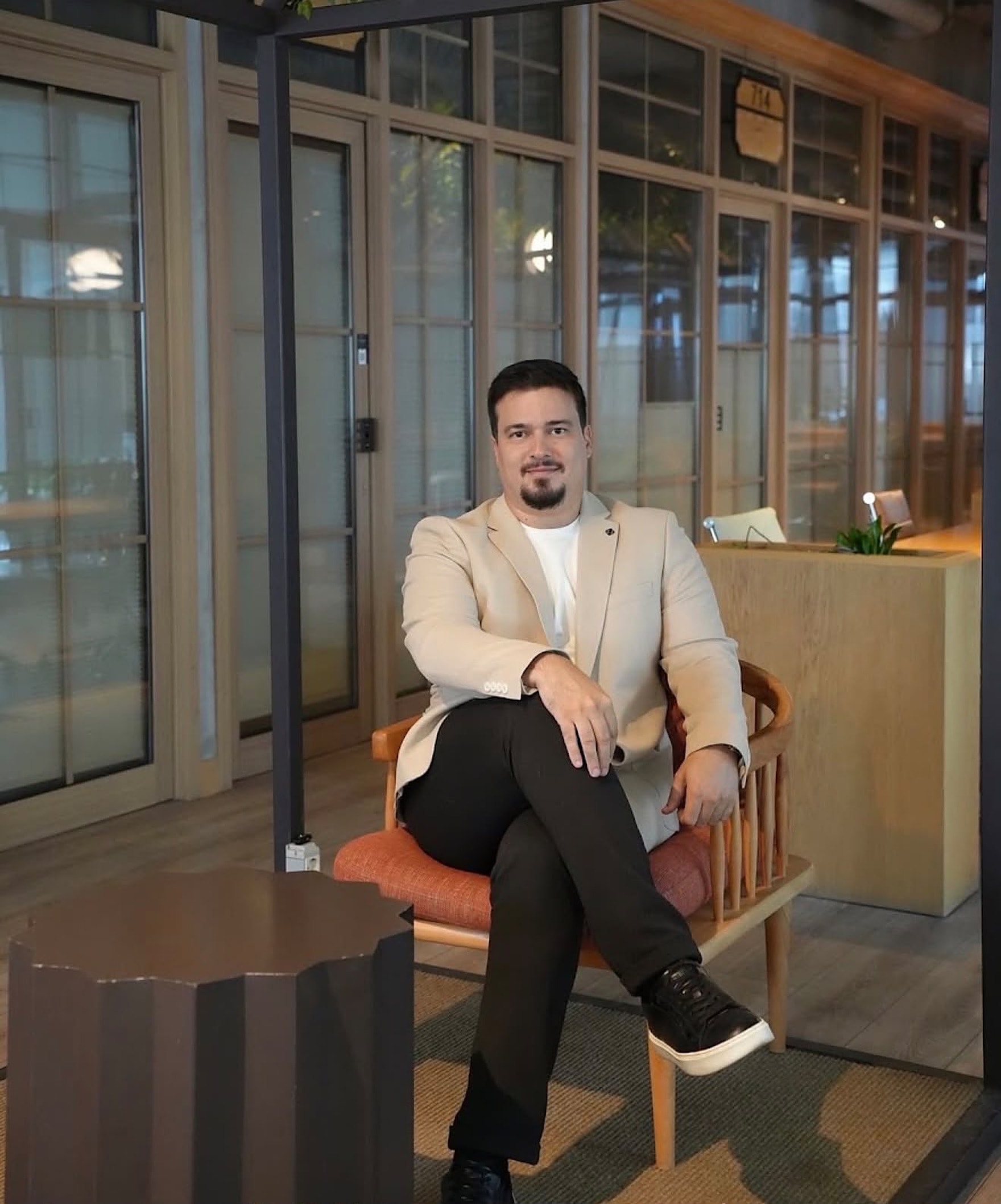 Op. Dr. Emre Özbey
